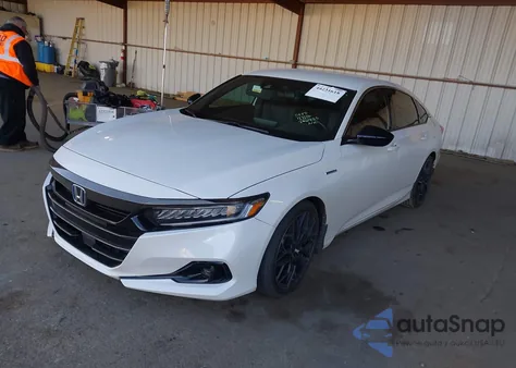 2022 Honda Accord Hybrid Sport z USA, uszkodzony, nr VIN 1HGCV3F21NA046433